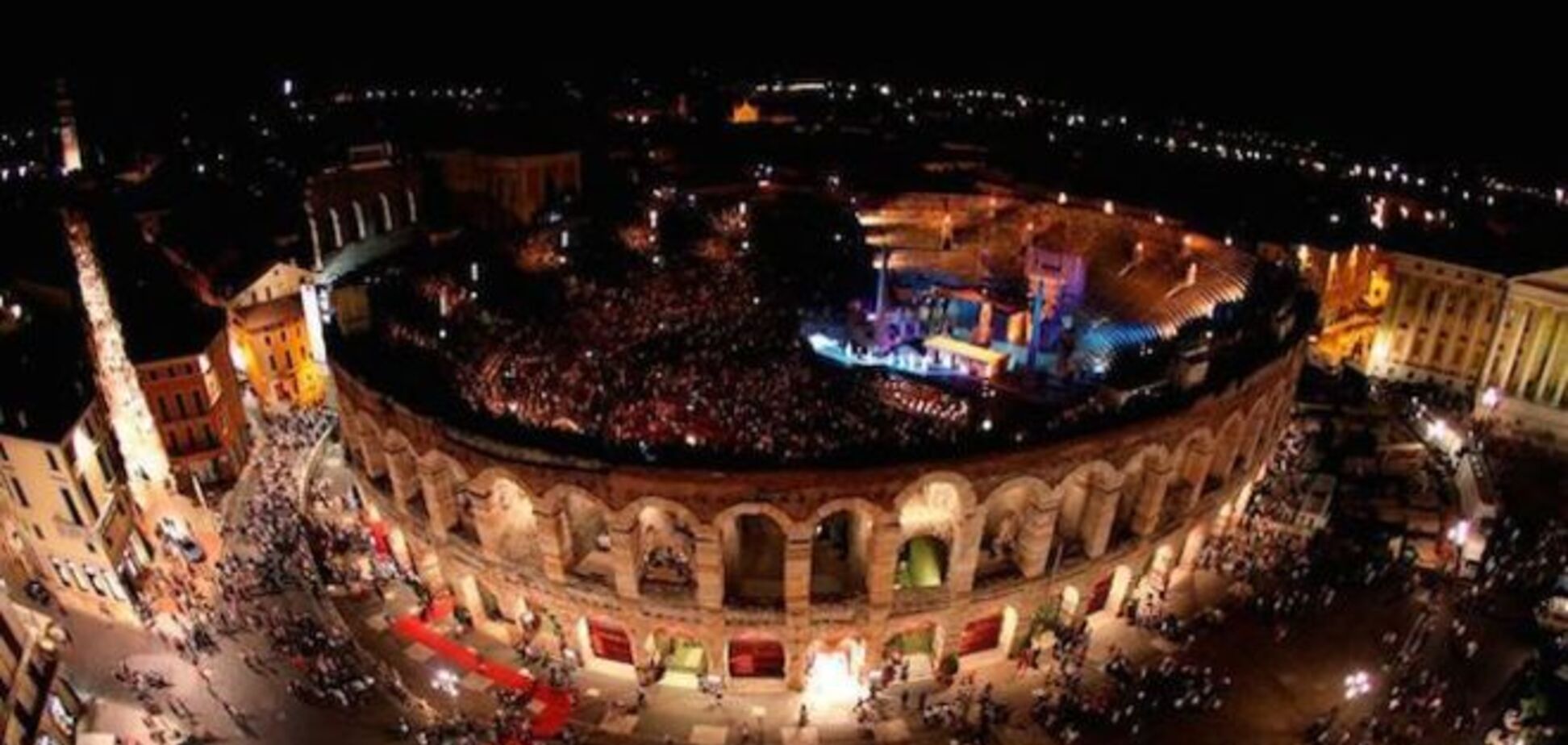 Девушка Роналду удивила своим внешним видом