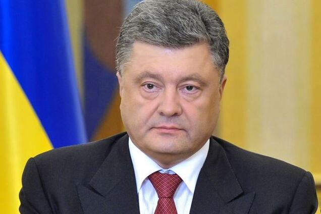 Порошенко разрешил госслужащим собирать пожертвования для армии