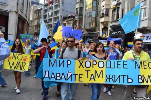 Италия, Турция и Португалия прошли 'Маршем мира' в поддержку Украины