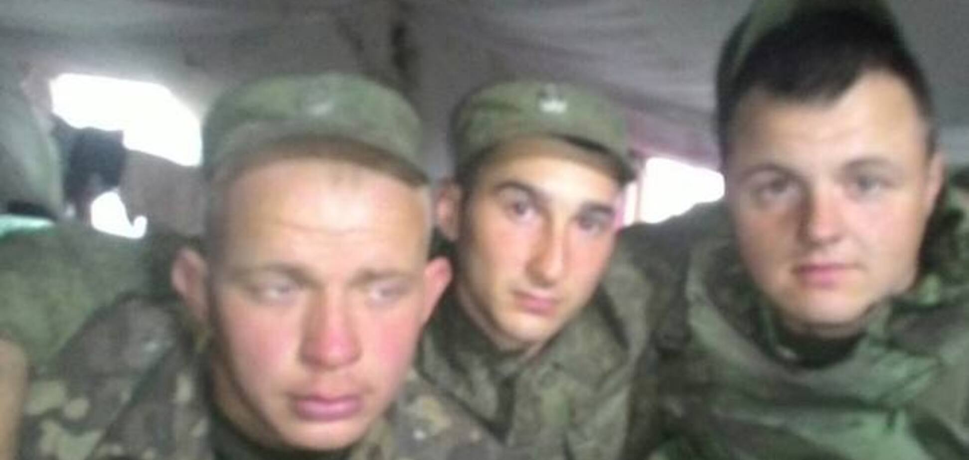Военные РФ на границе с Украиной переодеваются в украинскую форму