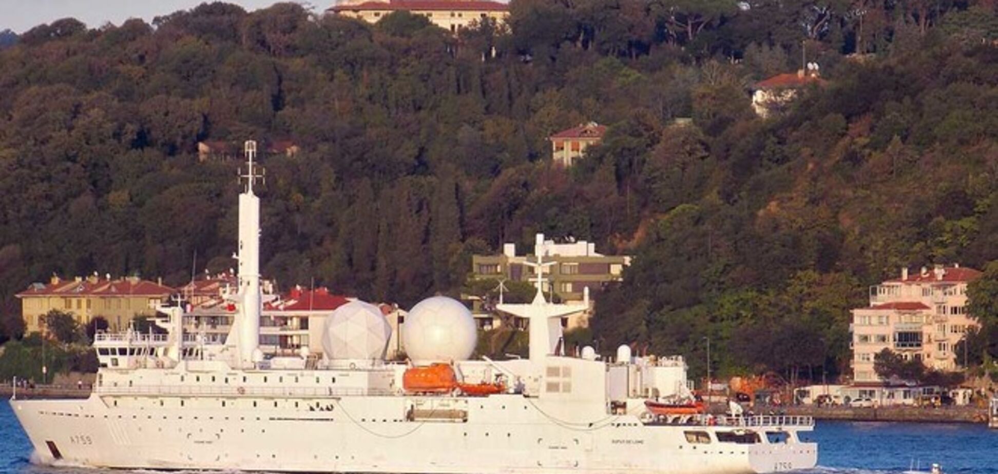 В Черное море вошел разведывательный корабль ВМС Франции