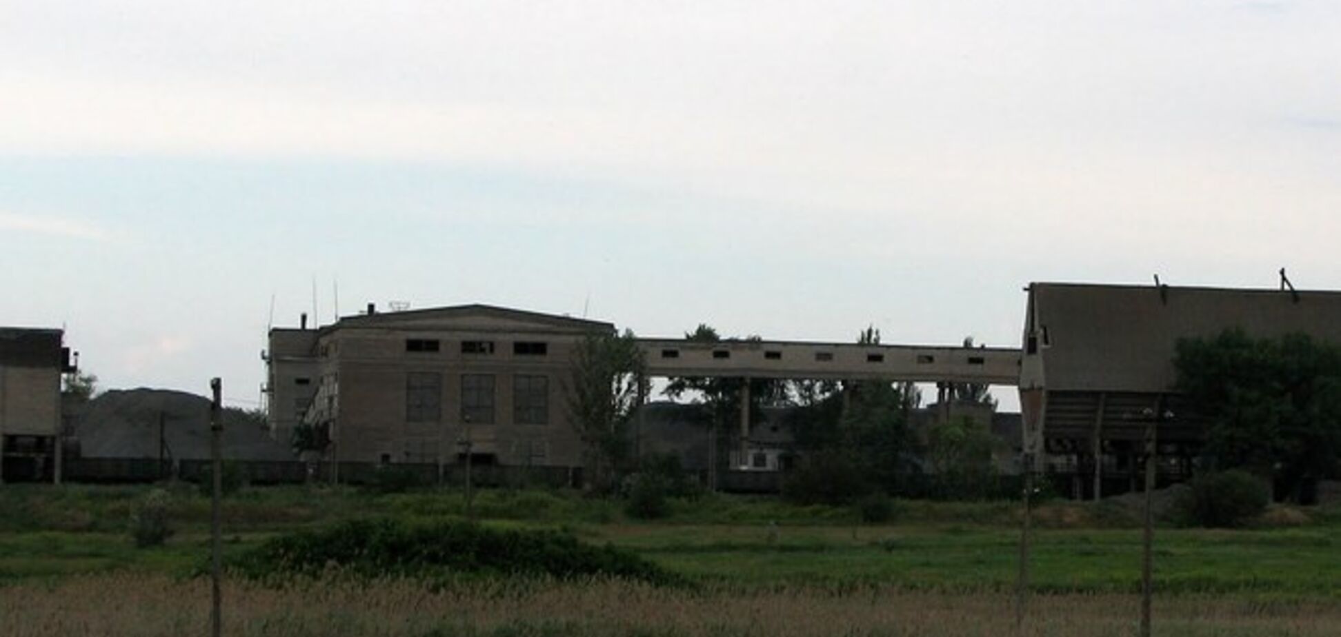 Террористы обстреляли из САУ школу в Гранитном