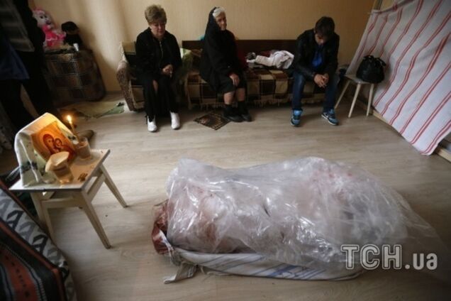 Похороны без гроба. Фоторепортаж из Дебальцево