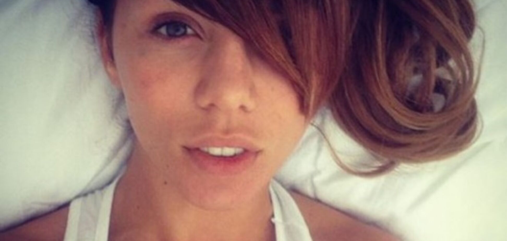 Аня Седокова третий день не может встать с постели