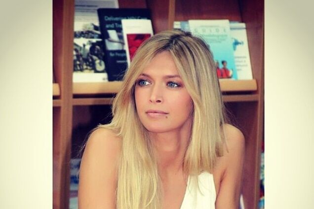 Вера Брежнева пошла по стопам Пэрис Хилтон