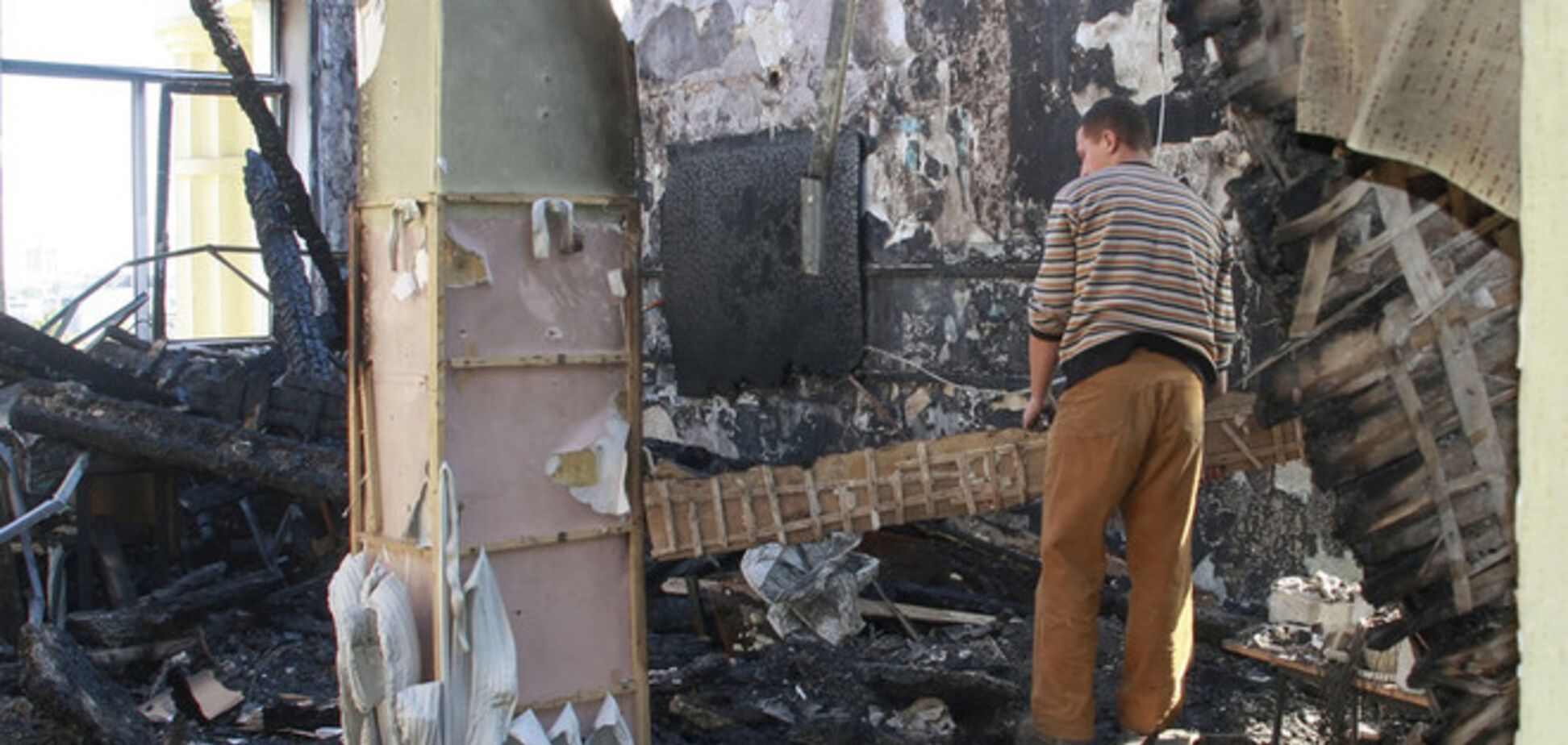 В ряде районов Донецка слышны залпы и взрывы