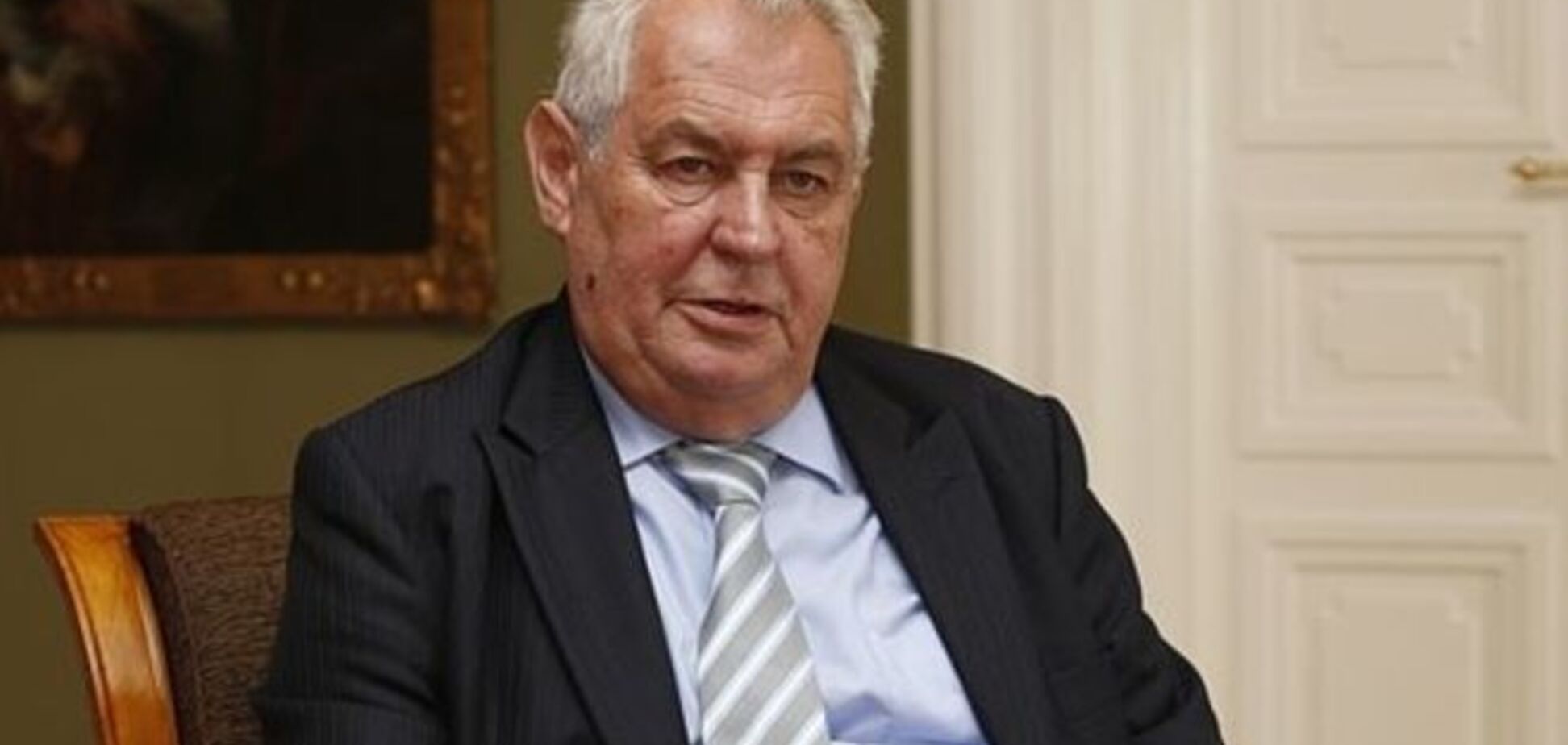 Глава Чехії отримав листа з білим порошком і погрозами
