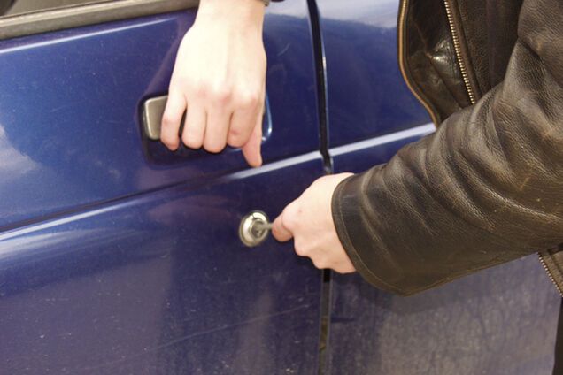 10-летний мальчик, совершая очередной угон авто, попал в ДТП