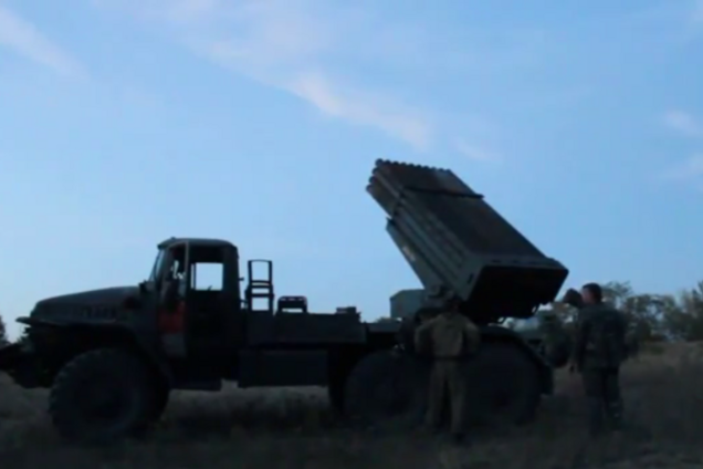 Боевики с хохотом обстреляли 'Градами' позиции сил АТО. Видеофакт