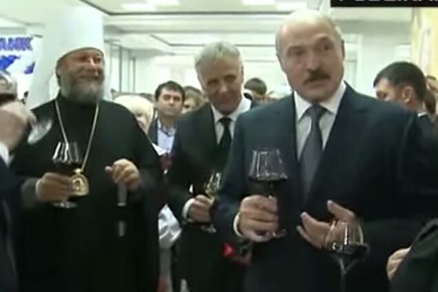 В Молдову приедешь – обязательно сопьешься: Лукашенко подарили 450 бутылок вина