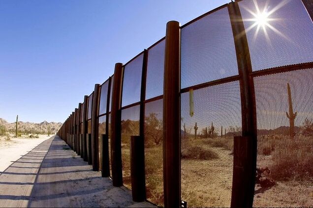 К 1 октября закончится первый этап работ по возведению стены на границе Украины и РФ