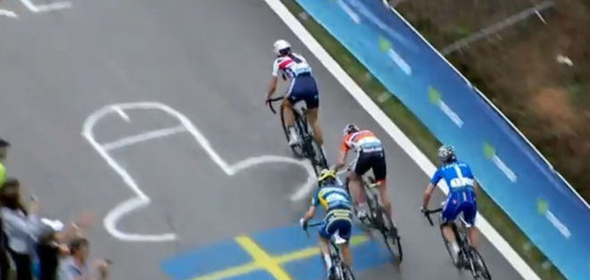 Спортсменку гнали к медали пошлым рисунком