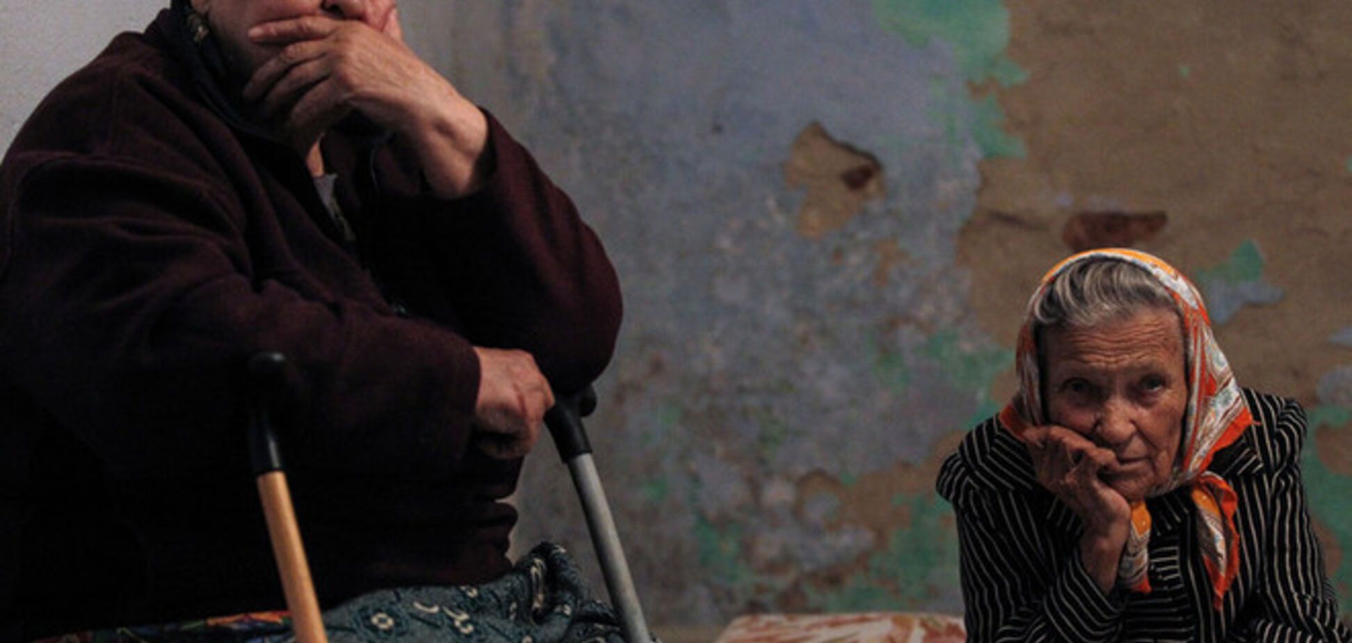 На Луганщине более 200 человек вышли на митинг против 'ЛНР'