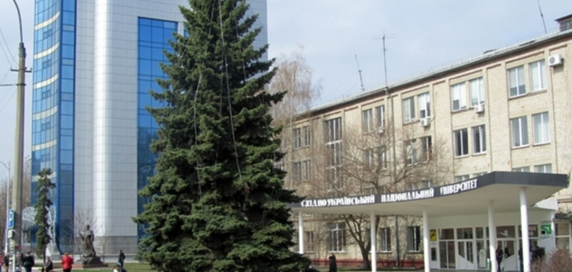 Еще один университет сбежал из 'Новороссии' в Украину