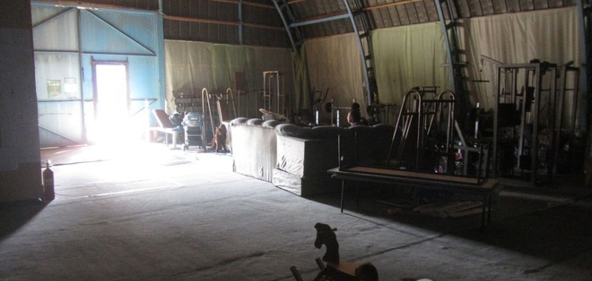 'Первое время дети падали на пол, если гром гремел или самолет'