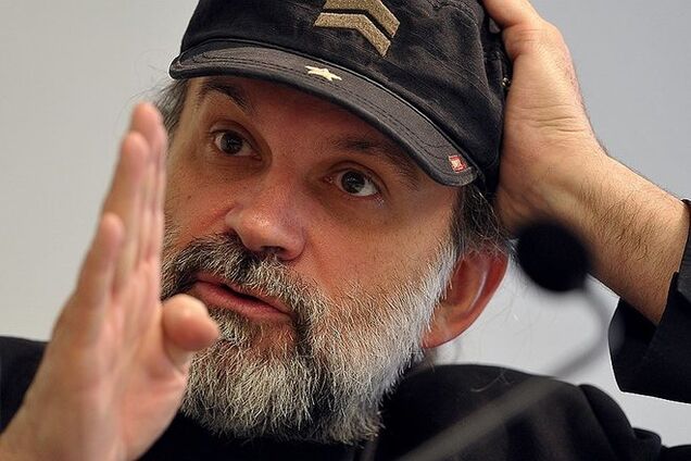 Поддержавший оккупацию Крыма режиссер Большого драмтеатра упал в оркестровую яму