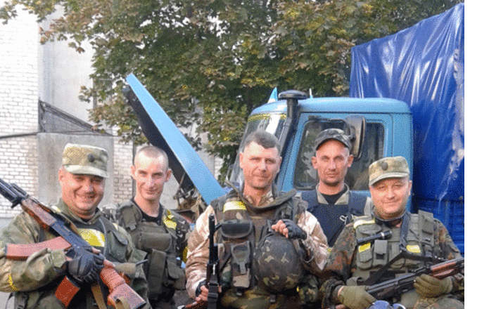 Боец АТО: местные просили нас не уезжать, 'а то вернется ад'