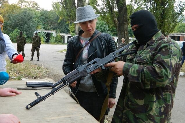 Одесситки учатся воевать, чтобы защищать близких