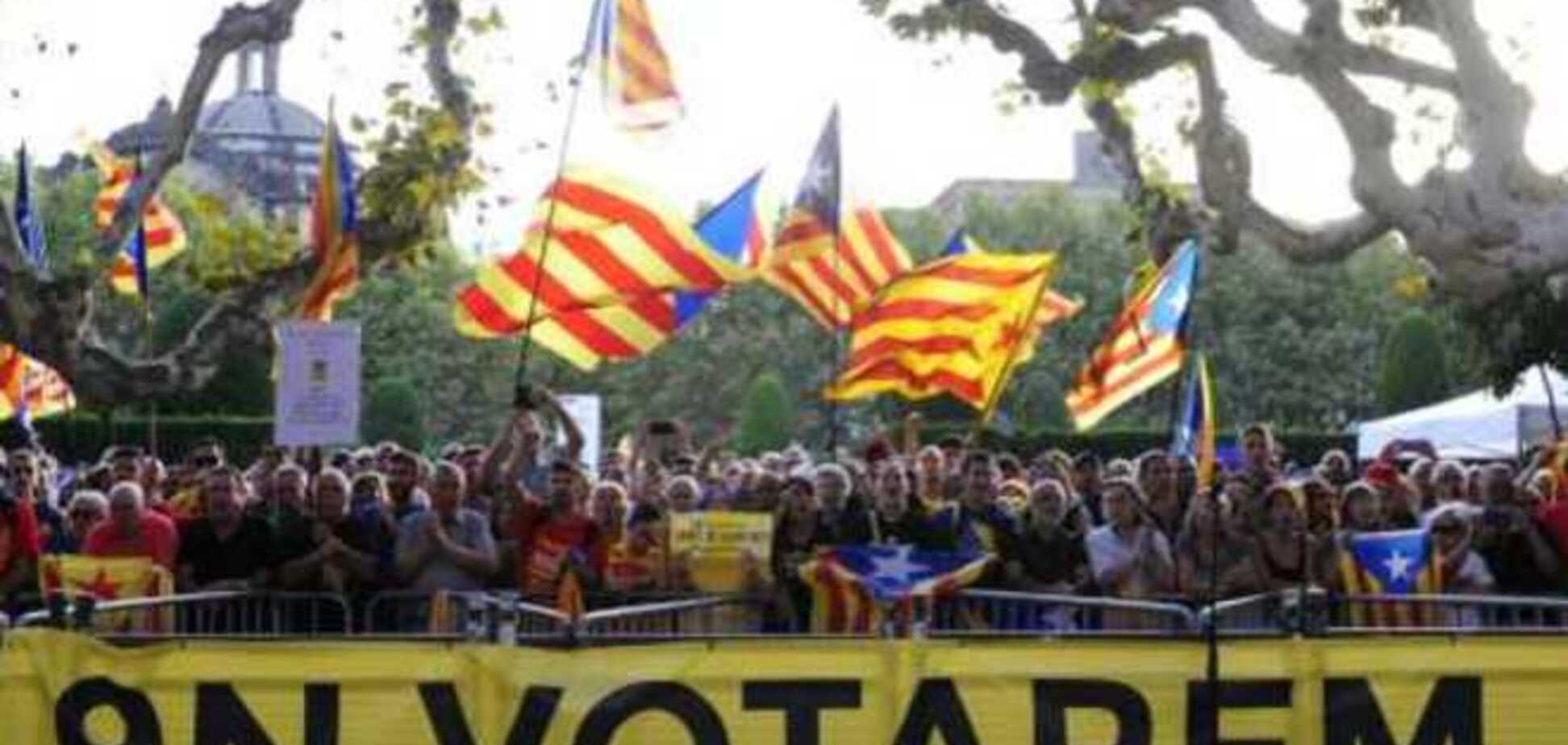 Конституционный суд Испании приостановил решение о каталонском референдуме