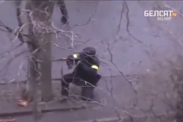 В сети нашли кадры со стреляющим по Майдану экс-командиром 'Беркута'