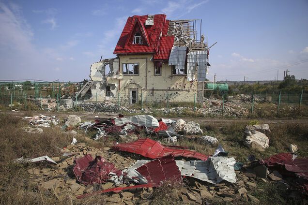 Террористы усилили атаки на донецкий аэропорт и обстреливают жилые массивы