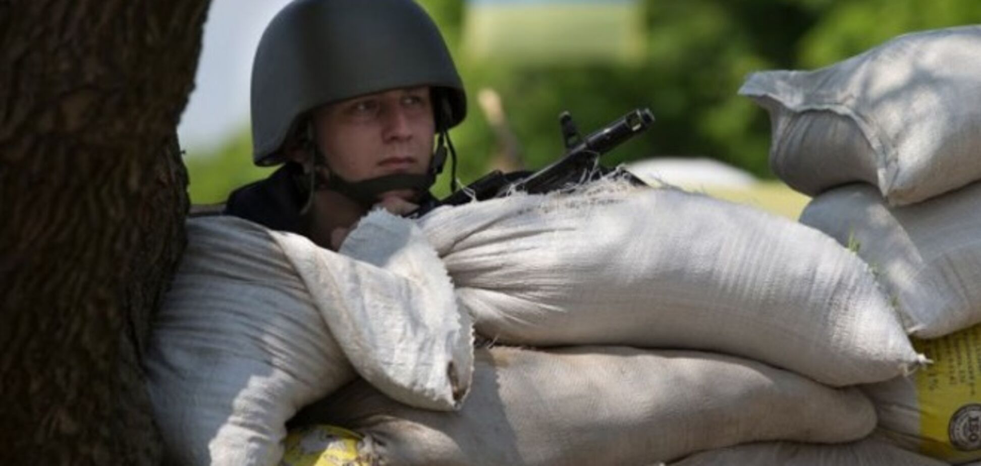 Жители военного городка под Киевом просят у журналистов защиты от политиков