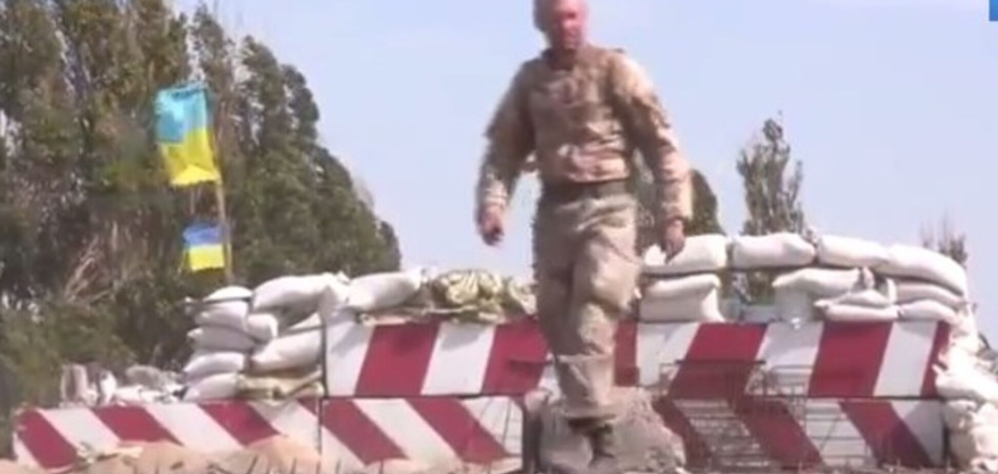 У Маріуполі зняли відео VIP-землянок на блокпостах української армії