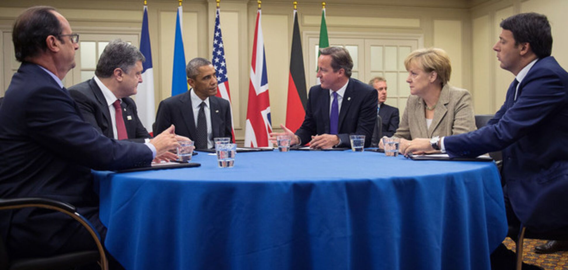 Президенту стоит начать шантажировать Европу?