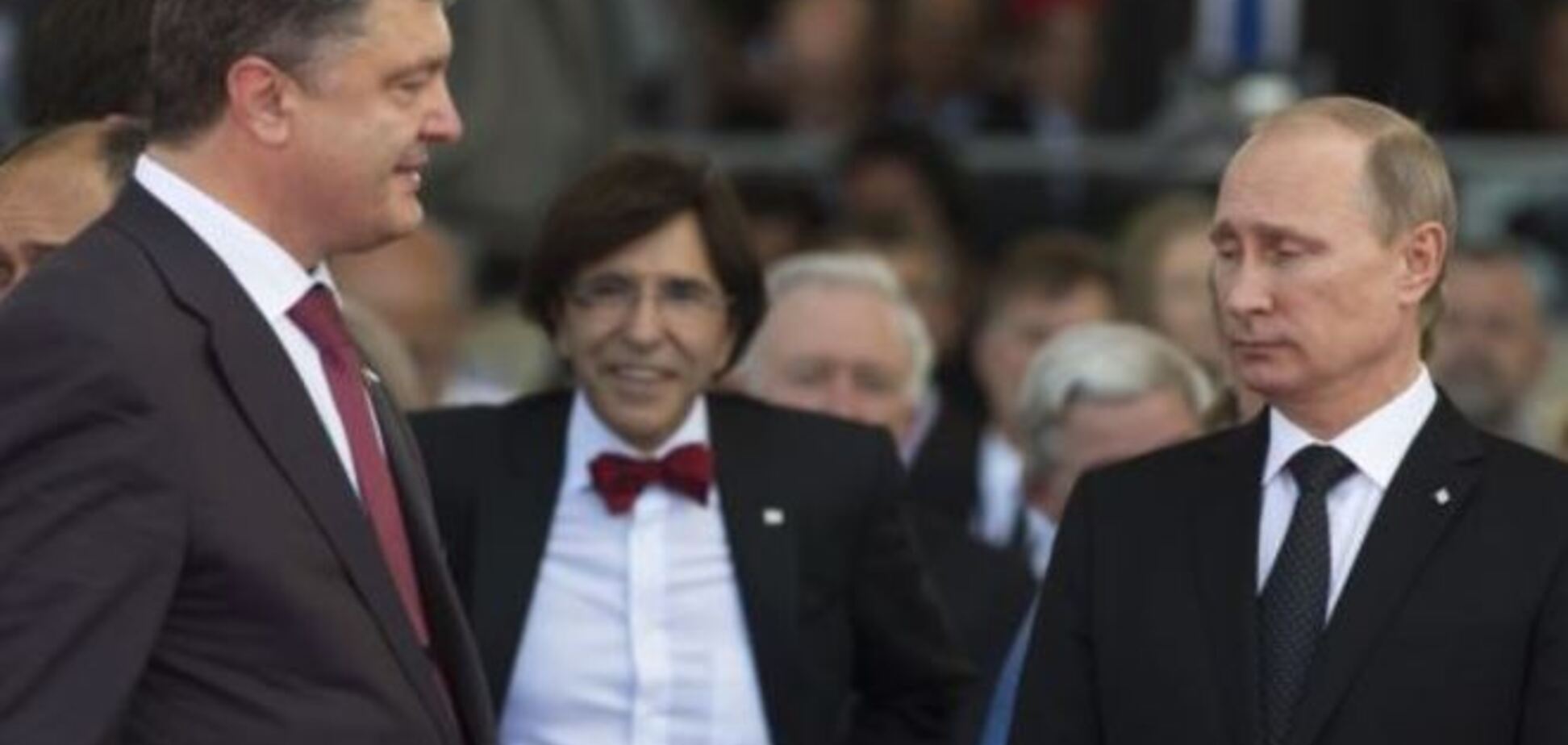 Западные эксперты: Запад вынуждает Порошенко сдаться Путину