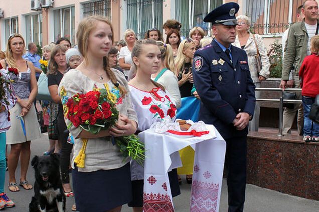 Спасшихся из 'иловайского котла' бойцов 'Свитязя' на Волыни встретили аплодисментами