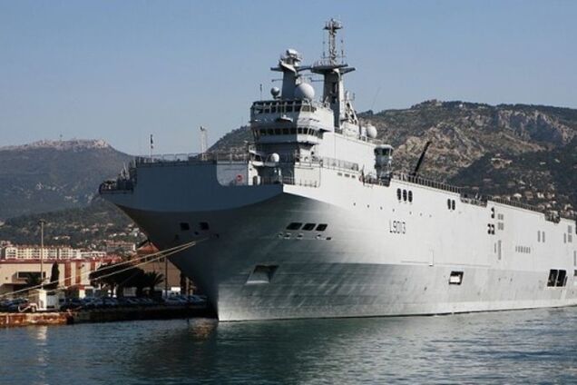 Олланд: Франция не срывала контракт на поставку 'Мистралей' России