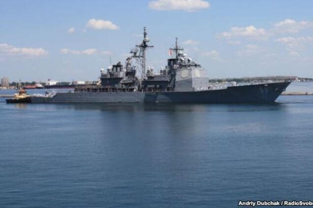 Американский ракетный эсминец вошел в Черное море