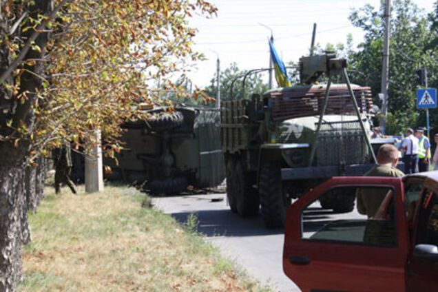 В Краматорске перевернулась бронемашина с украинскими военными: есть погибшие