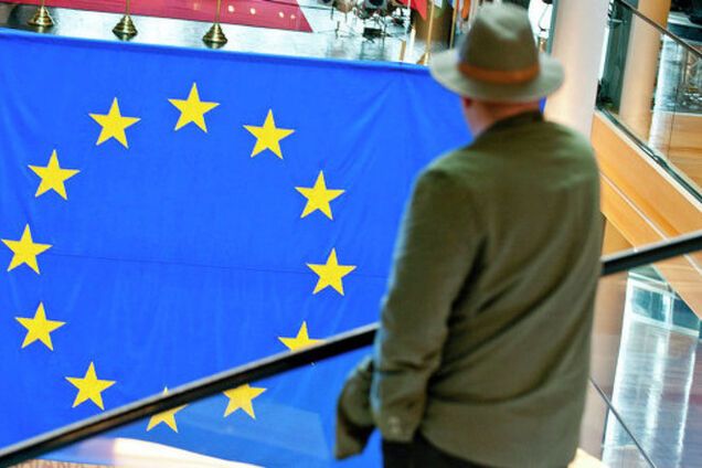 ЕС включит в санкции 'новых руководителей' Донбасса и Крыма