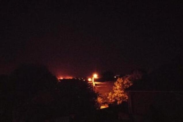 Перемирие нарушено: в результате обстрела в Мариуполе взорвалась заправка