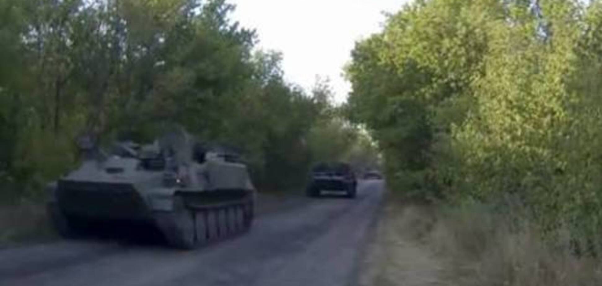 Под Луганском заметили колонну российских войск с новейшим оружием