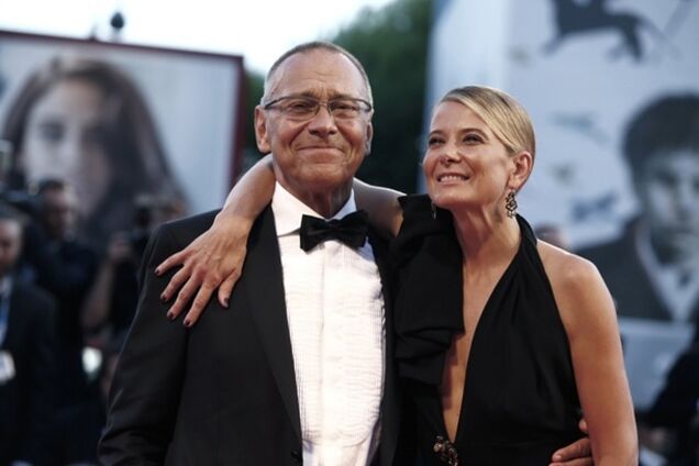 Счастливые Кончаловский и Высоцкая в Венеции - дочери стало лучше