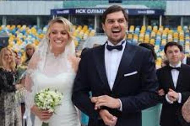 Холостяк Константин Евтушенко засветился с беременной женой