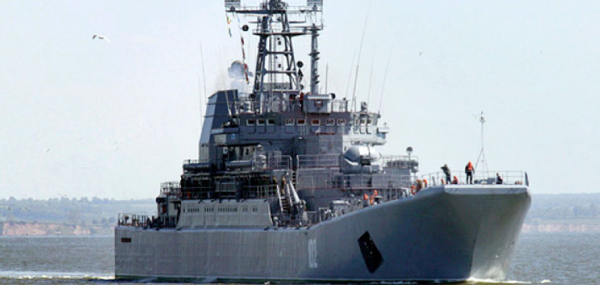 Россия стянула к берегам Крыма 8 десантных кораблей
