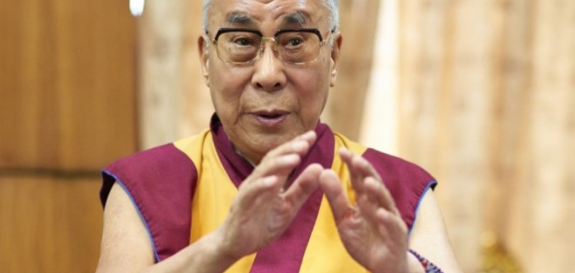 Далай-Лама назвал Путина эгоцентричным и обвинил в попытках построить новую Берлинскую стену