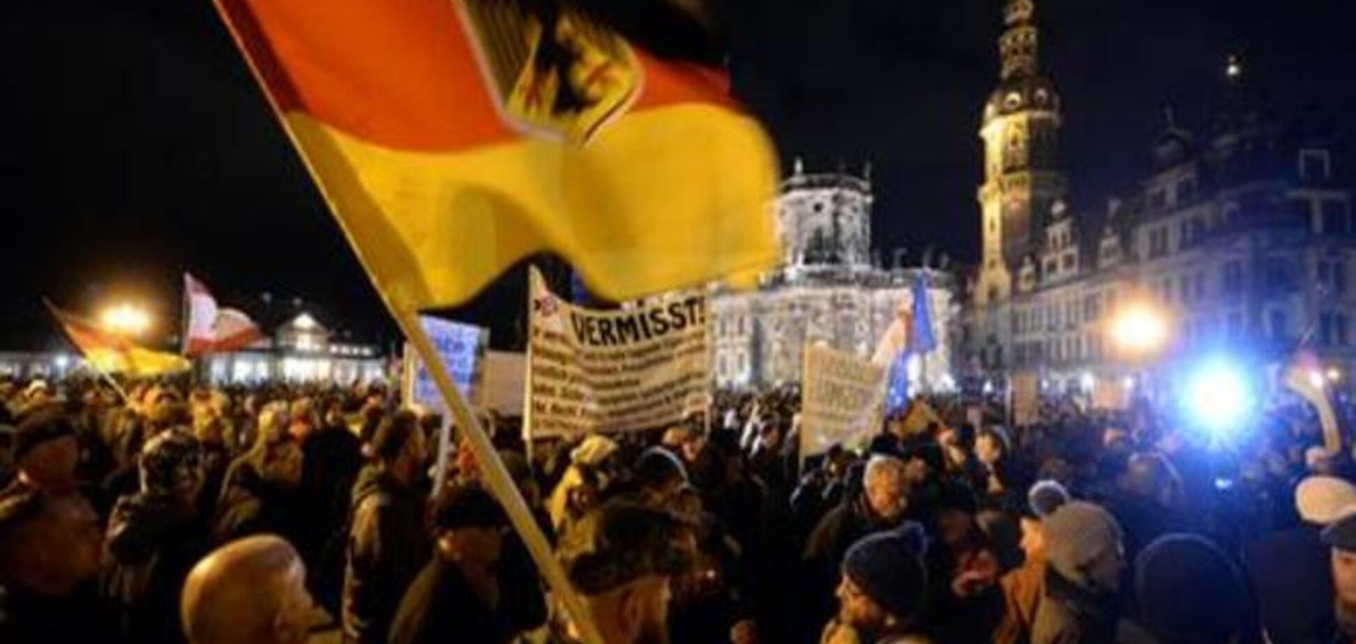Опрос: Почти треть немцев поддерживают движение Pegida