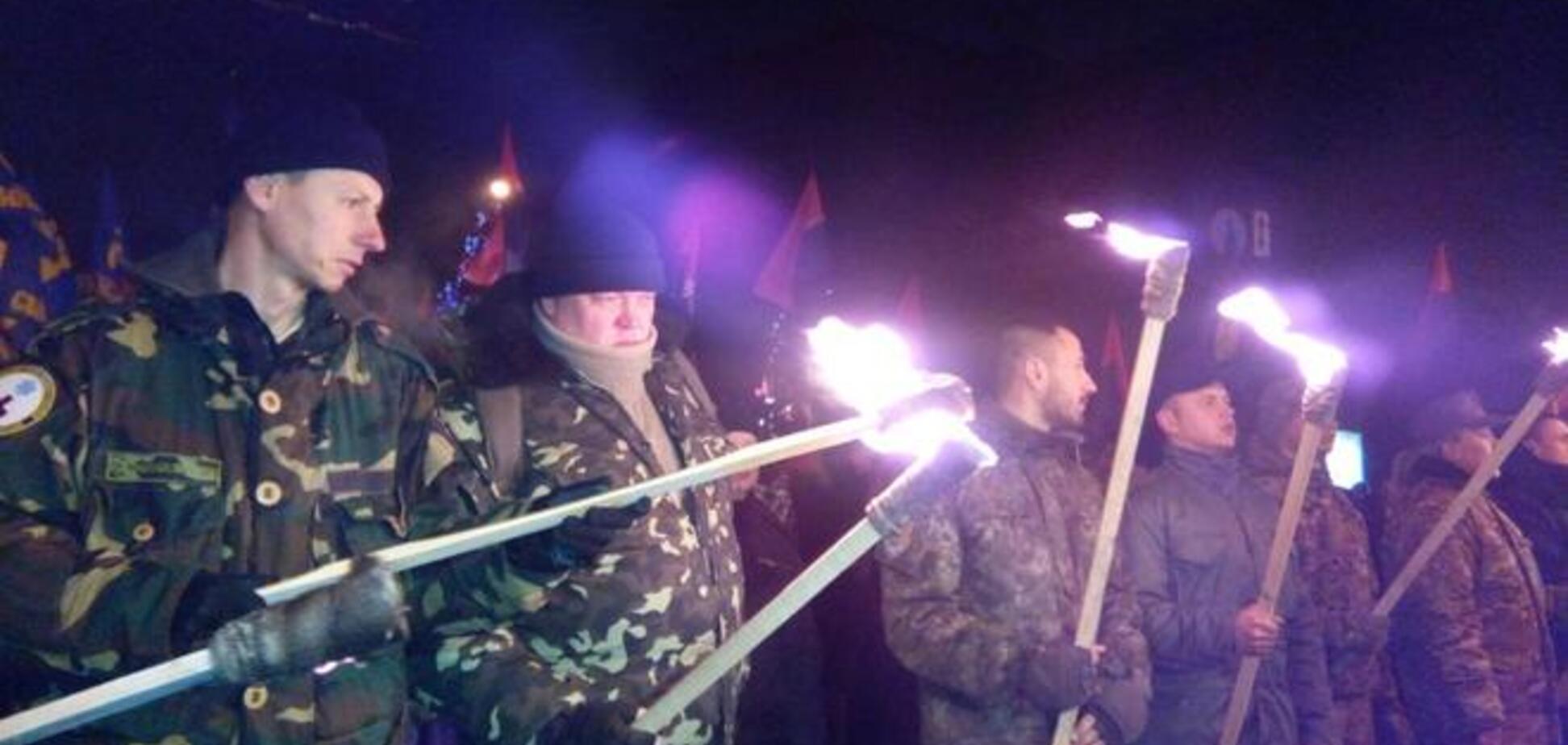 Пропагандисты из LifeNews заявили о нападении на своих журналистов на шествии в честь Бандеры в Киеве