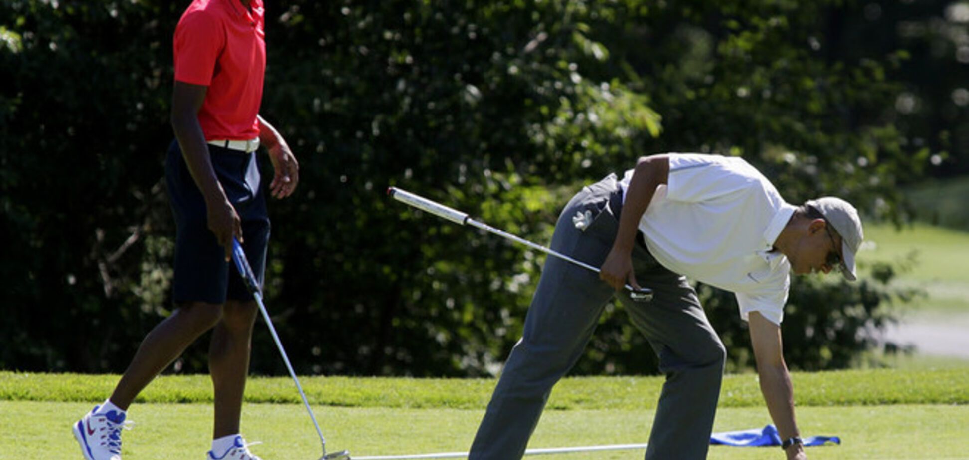 Обама проводил старый год игрой в гольф на Гавайях