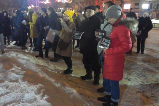 'Je suis Charlie'. В Харькове вспоминают жертв теракта во Франции: опубликованы фото