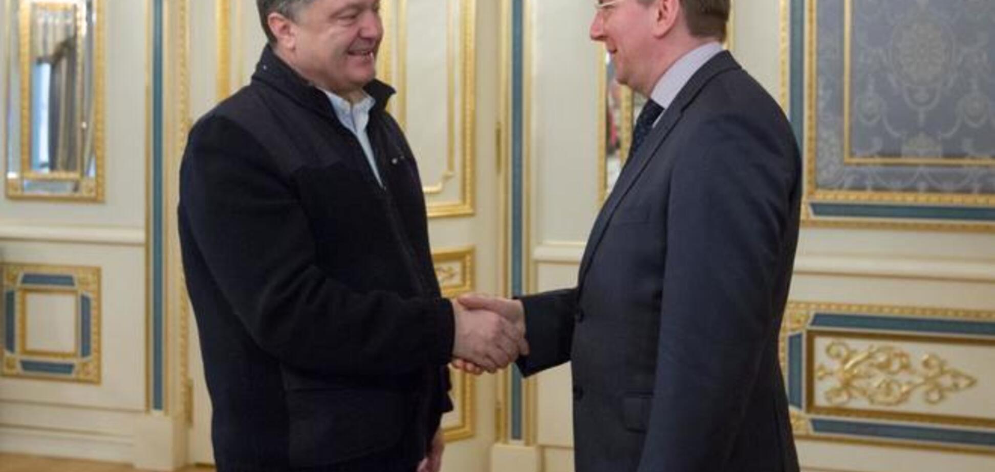 Порошенко обсудил с главой МИД Латвии безвизовый режим с ЕС и борьбу с российской пропагандой