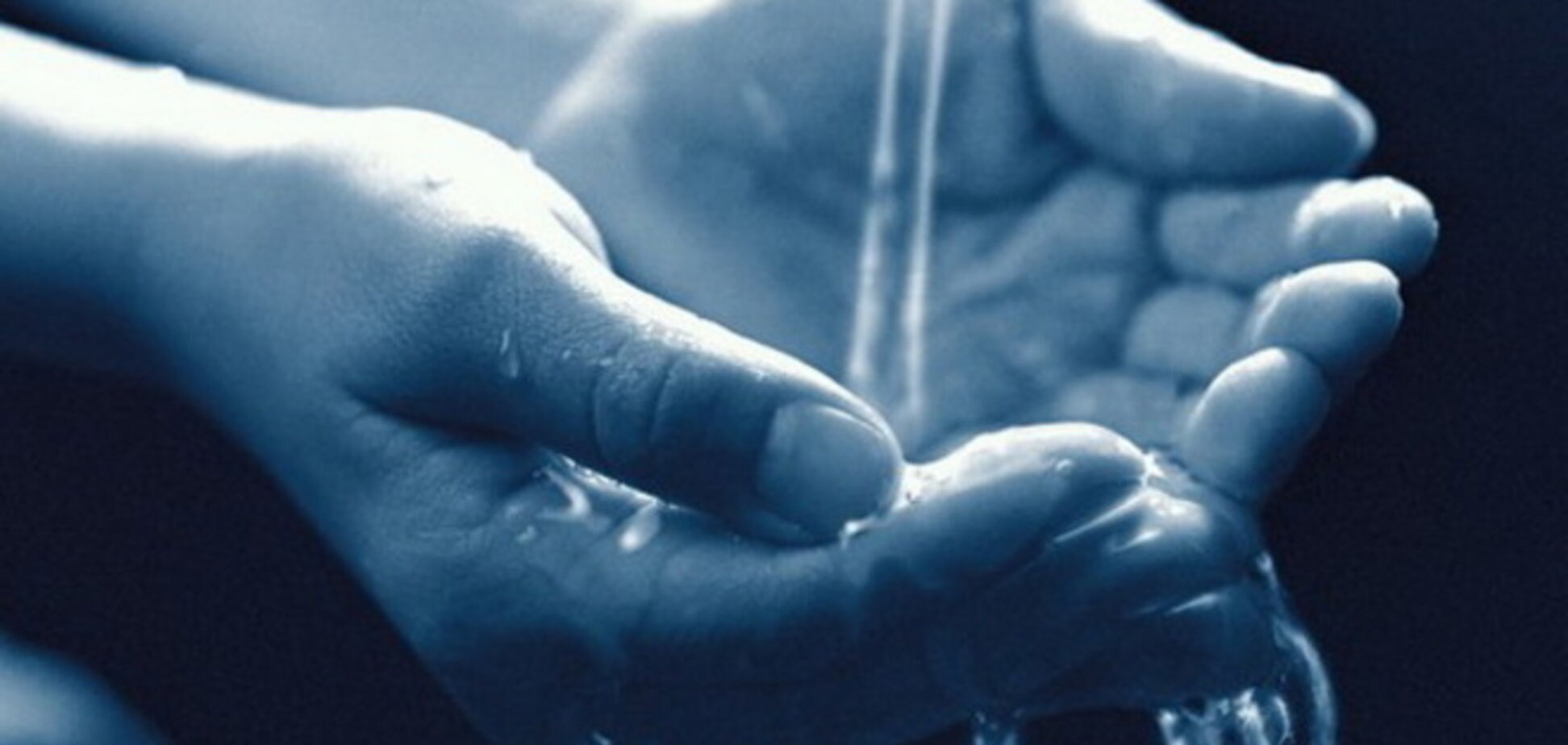 В Киеве уже 45 человек госпитализировали с инфекцией из-за грязной воды