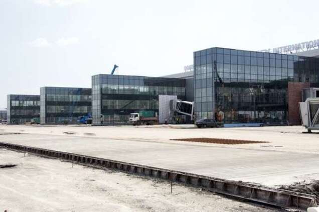 Блогер сообщил о жесточайшей артиллерийской дуэли возле донецкого аэропорта: есть погибшие