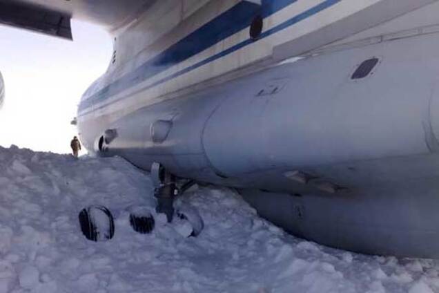 Москву парализовал снегопад: задержаны 75 авиарейсов