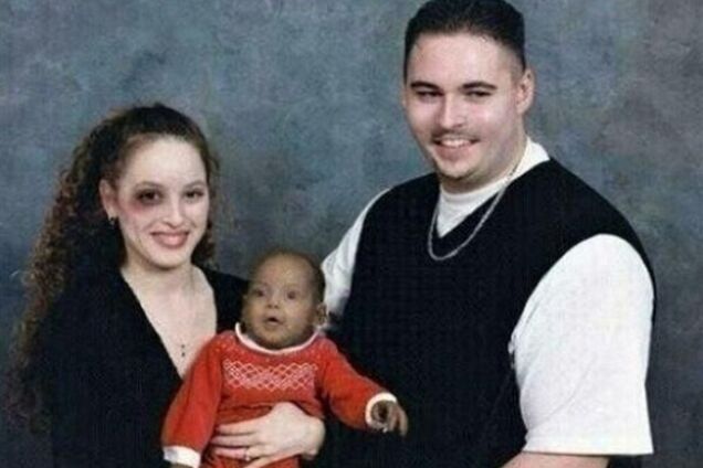 14 самых нелепых семейных фотографий