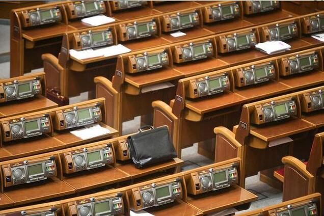 Эксперты призвали Раду уже на этой неделе принять пять реформ. Инфографика